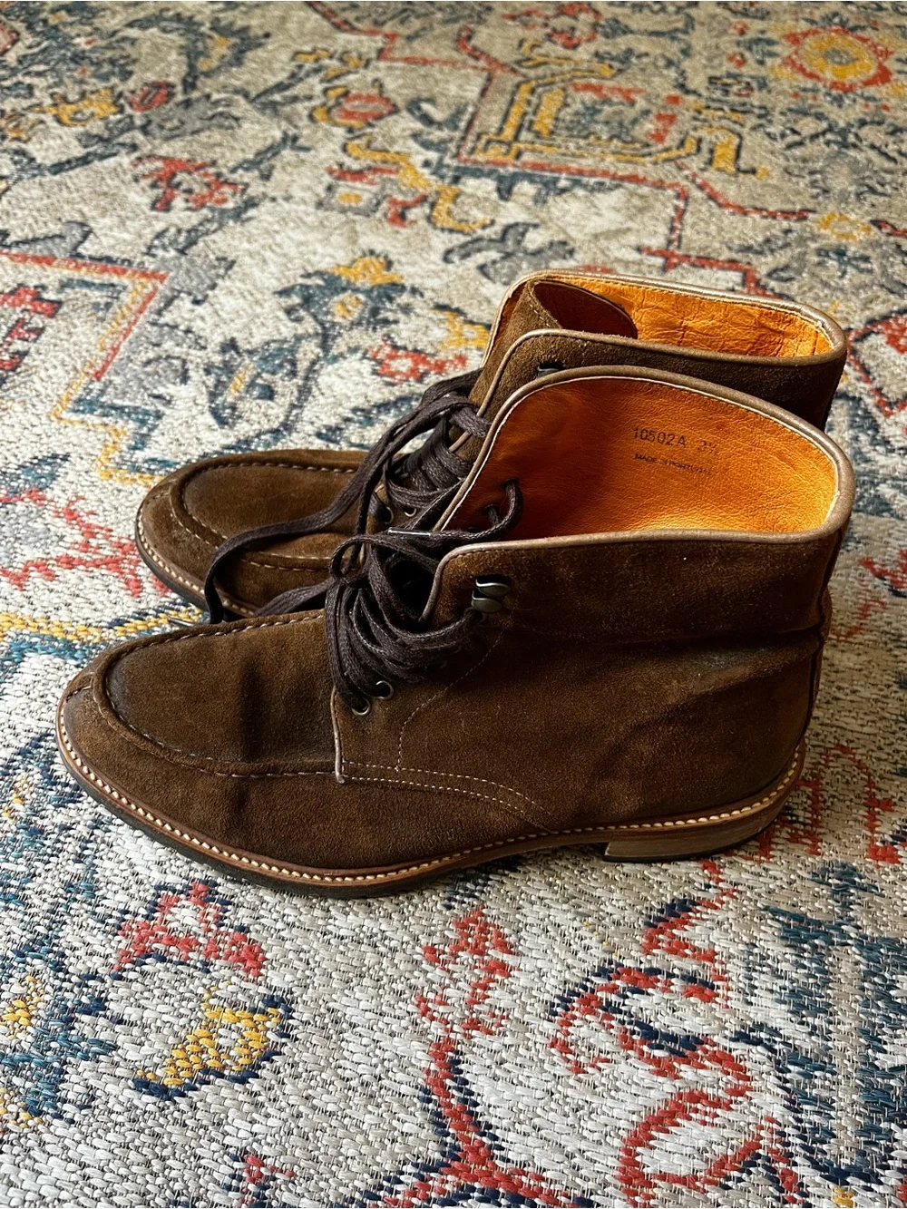McCarren & Sons Brown Suede Chukka Boots with Lace-Up Closure Distressed 9.5